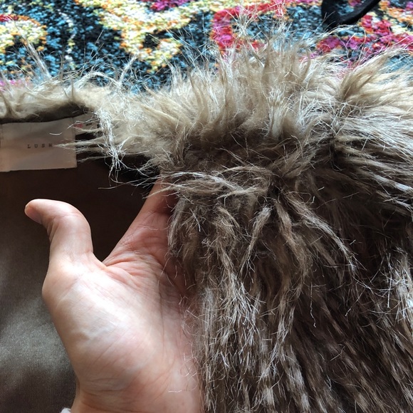 Lush | Faux Fur Jacket - Picture 6 of 6